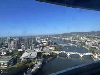 Brisbane CBD/Firework/River view - 9