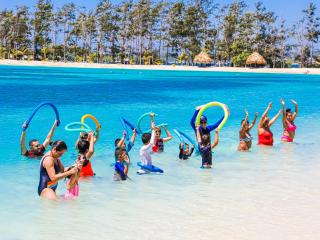 Fantasy Island Beach Resort and Marina - All Inclusive - First Bight - 5