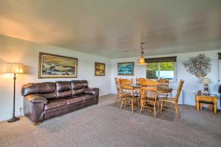 Cliffside Lighthouse Beach Home with Ocean View - Coos Bay - 4