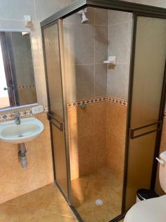 Encantador Espacio para tu familia - Armenia - 2