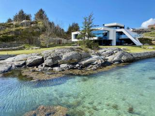 Unique villa by The Norwegian Coast. Private spa - 0