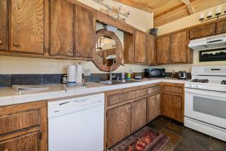 Canyon Crest View - Close to Lake and Slopes - 1