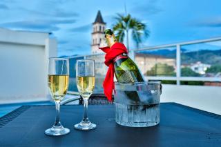 Casablanca Hotel, RestoBar, Catering, Eventos & Turismo en Garzón - Garzón - 2