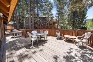 Aggie's Ski Den - Close to Lake, Walk to Slopes - 5