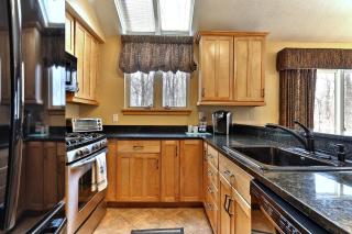 The Woods by Killington Vacation Rentals - 3 Bedrooms - 6