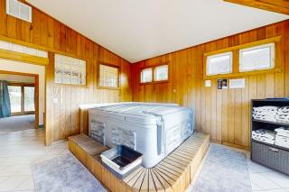 Anchors Aweigh - Rockaway Beach - 6