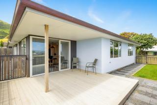 Matenga Townhouse - Waikanae Holiday Home - Waikanae - 0