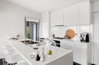 Summerhills House - BYO Linen - 2