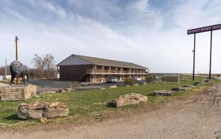 Lebo Inn - - 6
