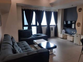 Spacious 2 Bedroom Unit with Pool - Manila - 0
