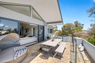 Absolute Beachfront - Luxury Accommodation in Rosebud - 5