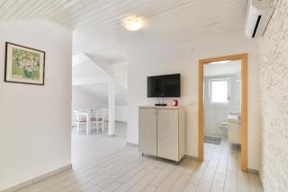 Apartment Liovic - Vir - 1