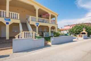 Apartments Delic Pejic - Vir - 0