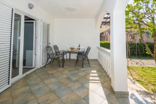 Apartments Napros - Batalaži - 1
