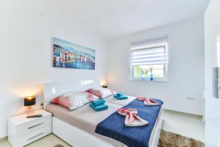Apartments Olujic - Vir - 4