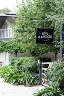 The Sir George - Jugiong - 8