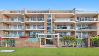 Kokomo Unit 10 Kings Beach QLD - 9