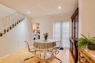 Bright & Spacious 2-Bedroom Jericho House - Oxford - 0