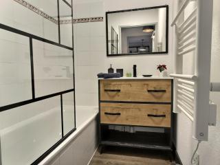 L'Atelier St James - Gare, Parking Privé - Clim - Piscine - 2