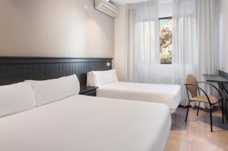 Hotel Victoria Valdemoro - 1