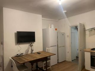 Balham, South London Spacious Guest House 5, 6 rooms available - Londra - 6