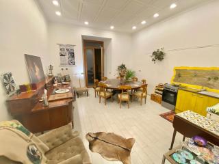 Casa Tiare, the heart of Piazza Plebiscito - Naples - 2