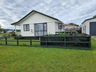 Hosts on the Coast Mum and Dads Place - Whitianga - 8