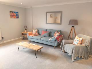Stunning Cottage on the Edge of the Cotswolds - Charfield - 0