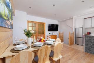 Pardałówka Mountain View Apartments Zakopane by Noclegi Renters - 3