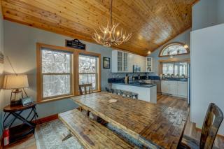 Heaven by the Lake - Truckee - 2