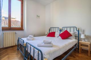 Florence Apartment in great location - 6