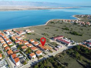 Apartments with parking spaces Vir - 20177 - Vir - 0