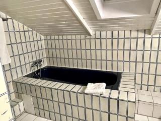 Train Fans Guesthouse - 6