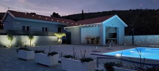 House Vallis Aurea - Povile - 8