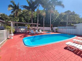 BRUNO KLEMTZ DK4 CASA PISCINA CHURRASQUEIRA SINUCA 3 AR WIFI 3 VaGAS 3 DORM - Itapema - 1