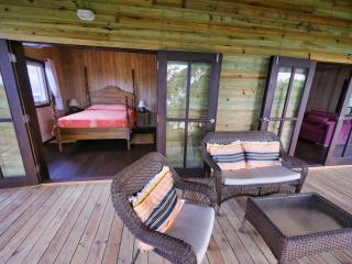White Sand Beach, 3 Bedrooms House - Walking Distance To West End And West Bay - West Bay - 1