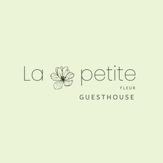 La Petite Fleur Guesthouse - 9