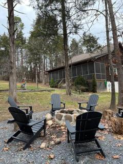 Cozy Cabin w/ Indoor Fireplace & Tranquil views - Luray - 5