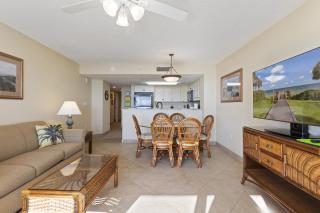Sunny and Bright Oceanfront Condo in Atlantica Resort near Boardwalk - Myrtle Beach - 5