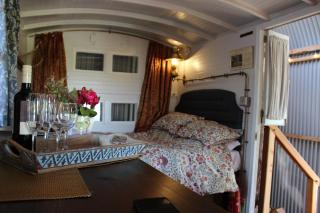 The Edwardian Caravan 'Dora' - Lampeter - 4