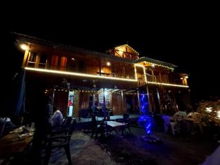 Rustic wood house - A village home stay in Jibhi Valley - 7