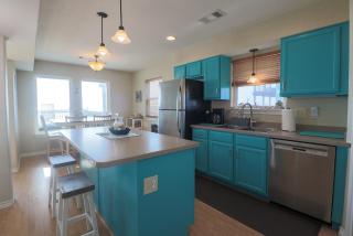 Glorious Home with Private Boardwalk Amazing Beach Views - Freeport - 1