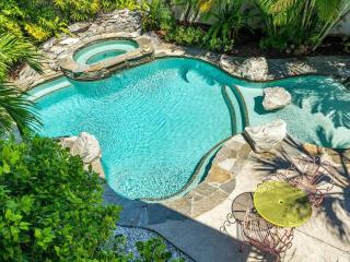 Amazing Village Cottage! Walk to Whitney Beach! - Longboat Key - 0