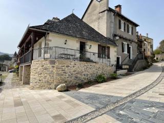 Maison en pierre sur les Quais de la Dordogne - Argentat - 9