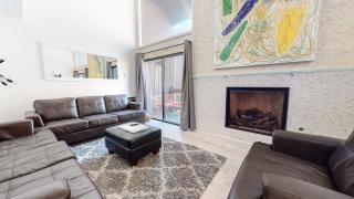 Walk to Canyon Lodge! Ski back! Modern Space - Mammoth Lakes - 0