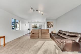 Large Room Near UVU & BYU - Orem - 2