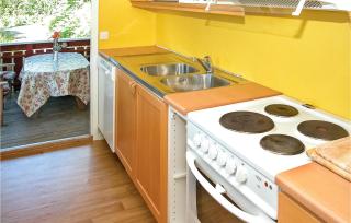 Awesome Home In Sandvoll - Sandvoll - 3