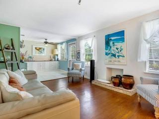 Fisherman's Island Village Hideaway! Steps2Sand - Longboat Key - 7