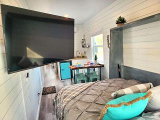 TCR @ 290 Wine Trail #11 - New 40' unit sleeps 4! - Hye - 7