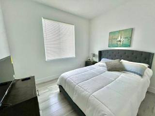 New house with canal view in Cape Coral - Cape Coral - 3